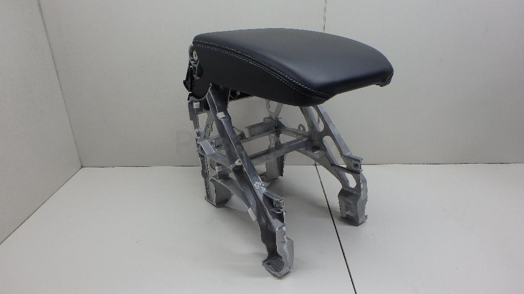 Подлокотник