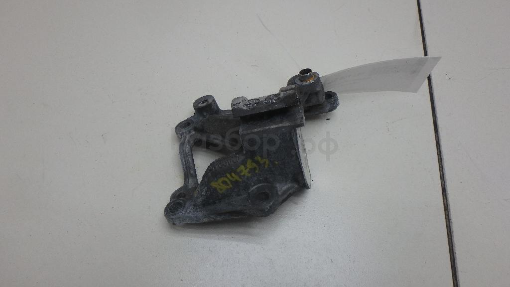 Кронштейн генератора