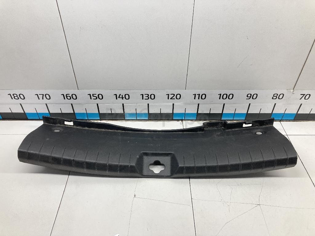 Обшивка багажника