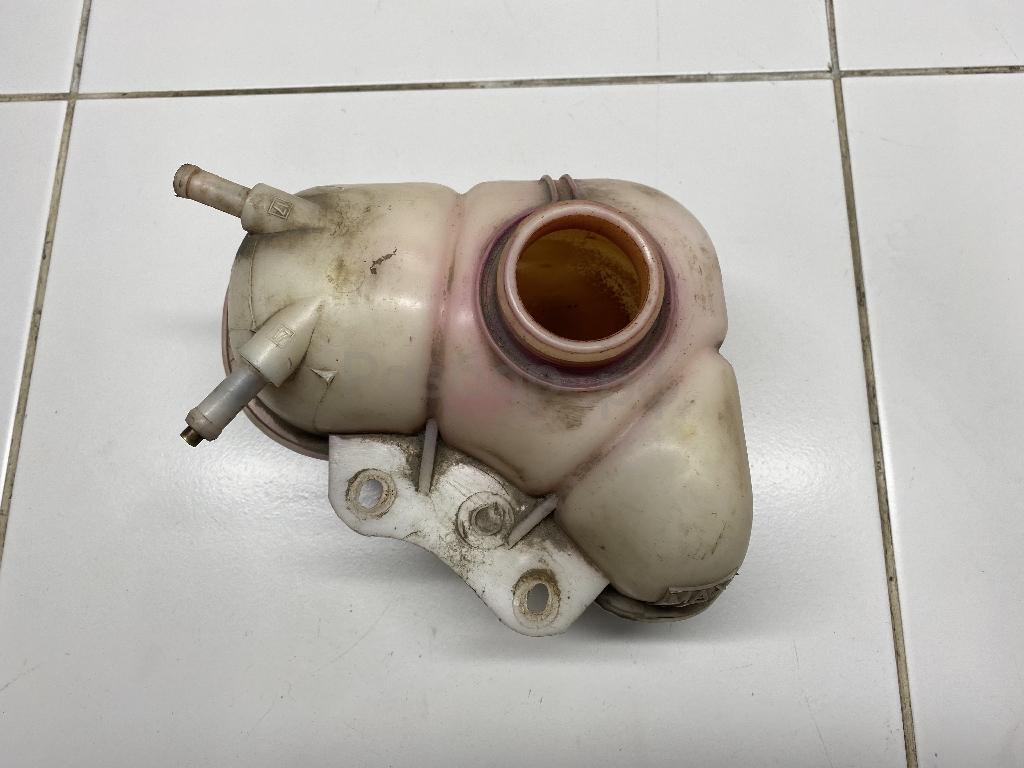 Бачок расширительный
