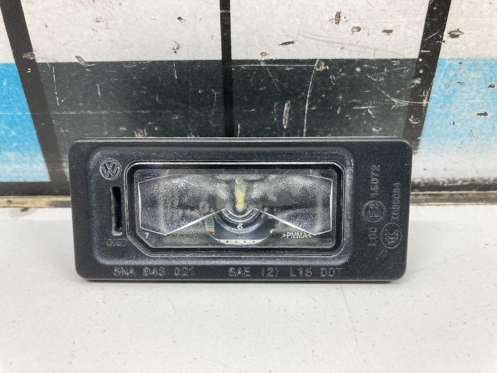 Фонарь подсветки номера