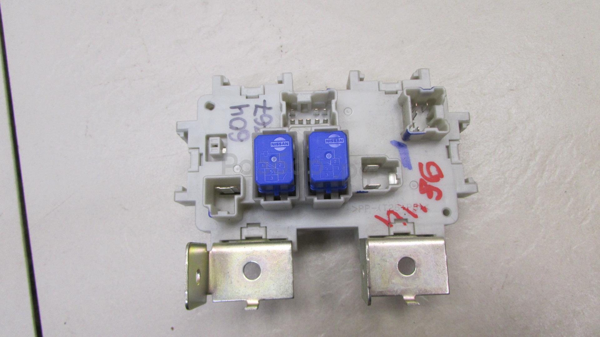 Блок предохранителей