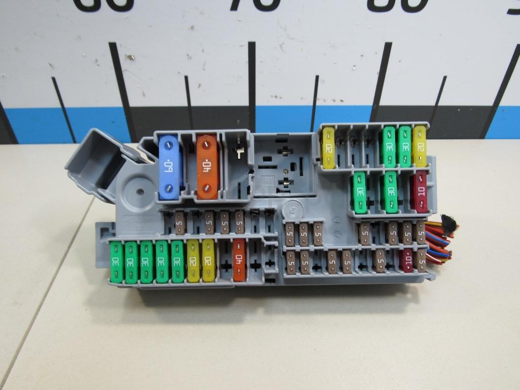 Блок предохранителей