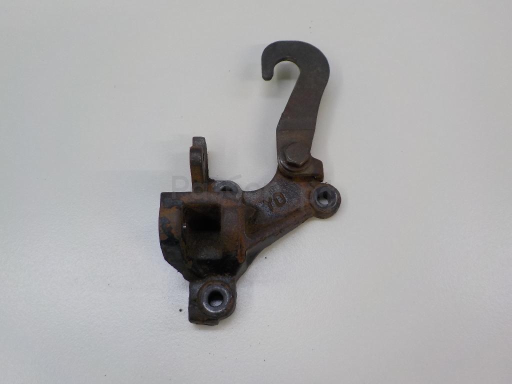 Кронштейн генератора