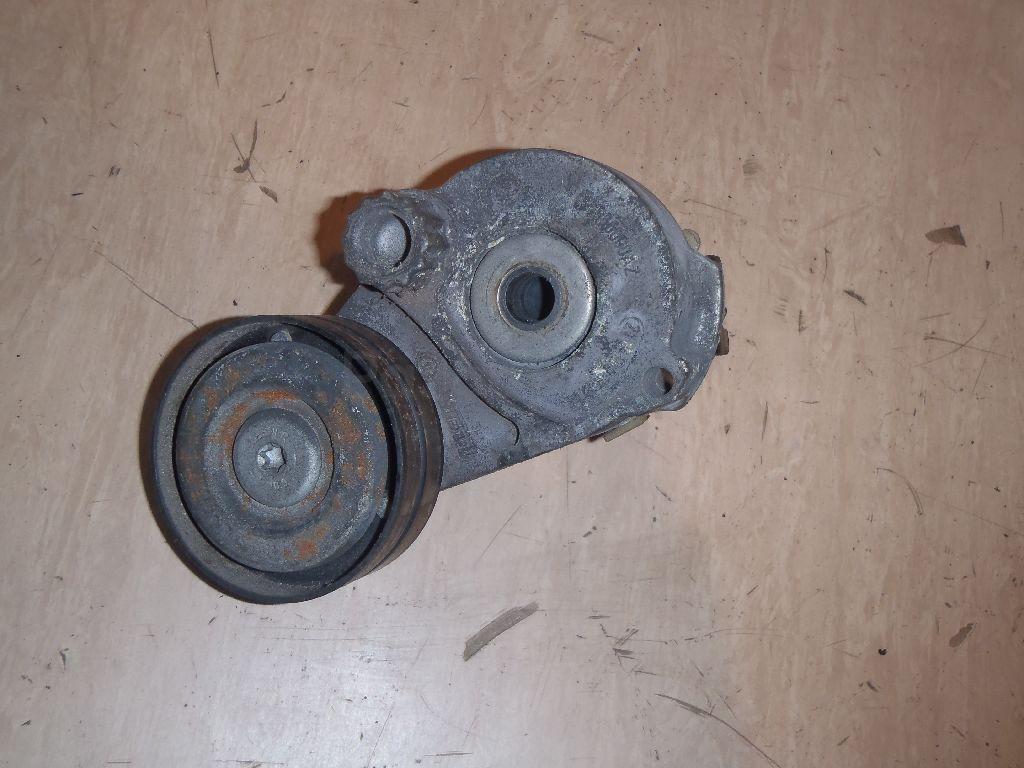 Натяжитель ремня