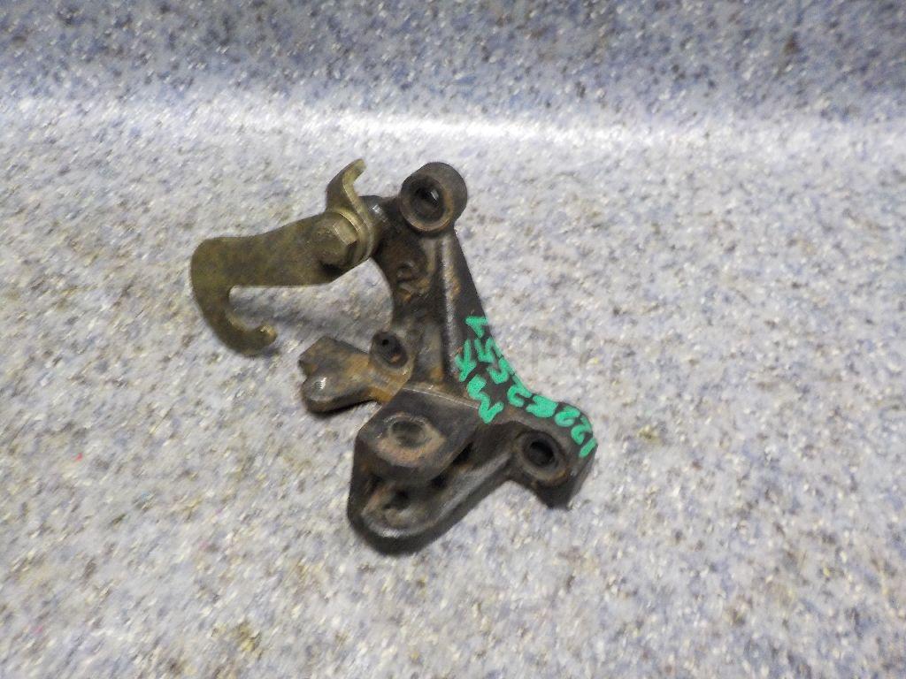 Кронштейн генератора