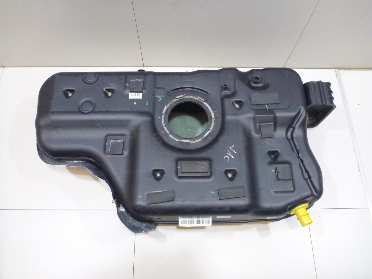 Бак топливный