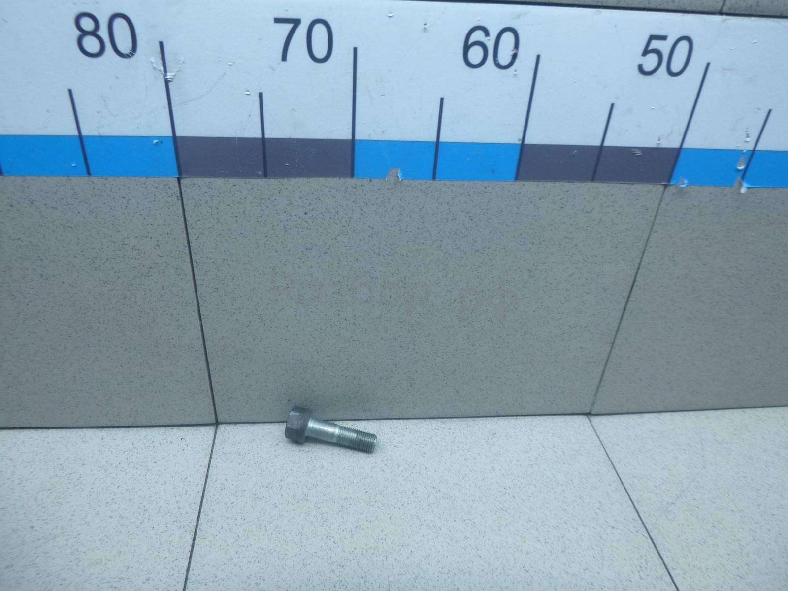 Болт коленвала