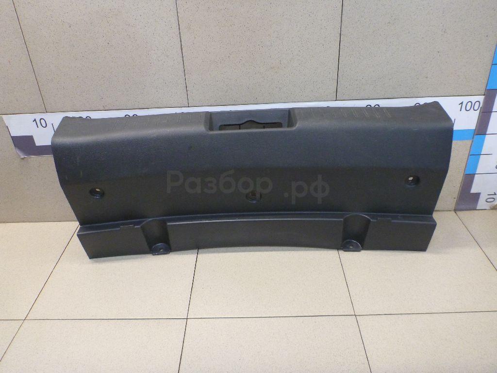 Обшивка багажника