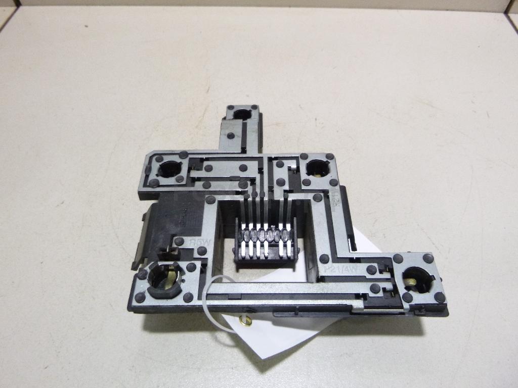 Плата заднего фонаря левого