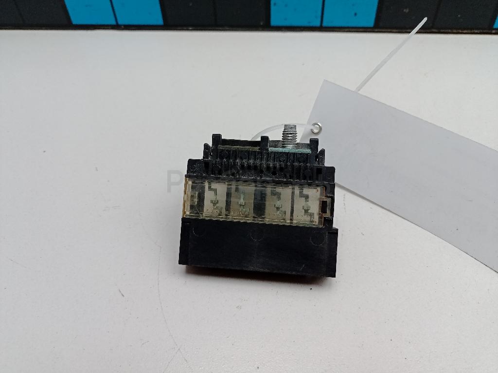 Блок предохранителей