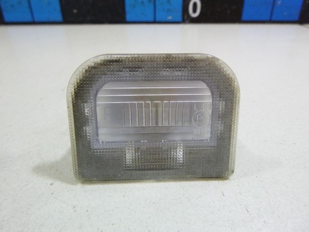 Фонарь подсветки номера