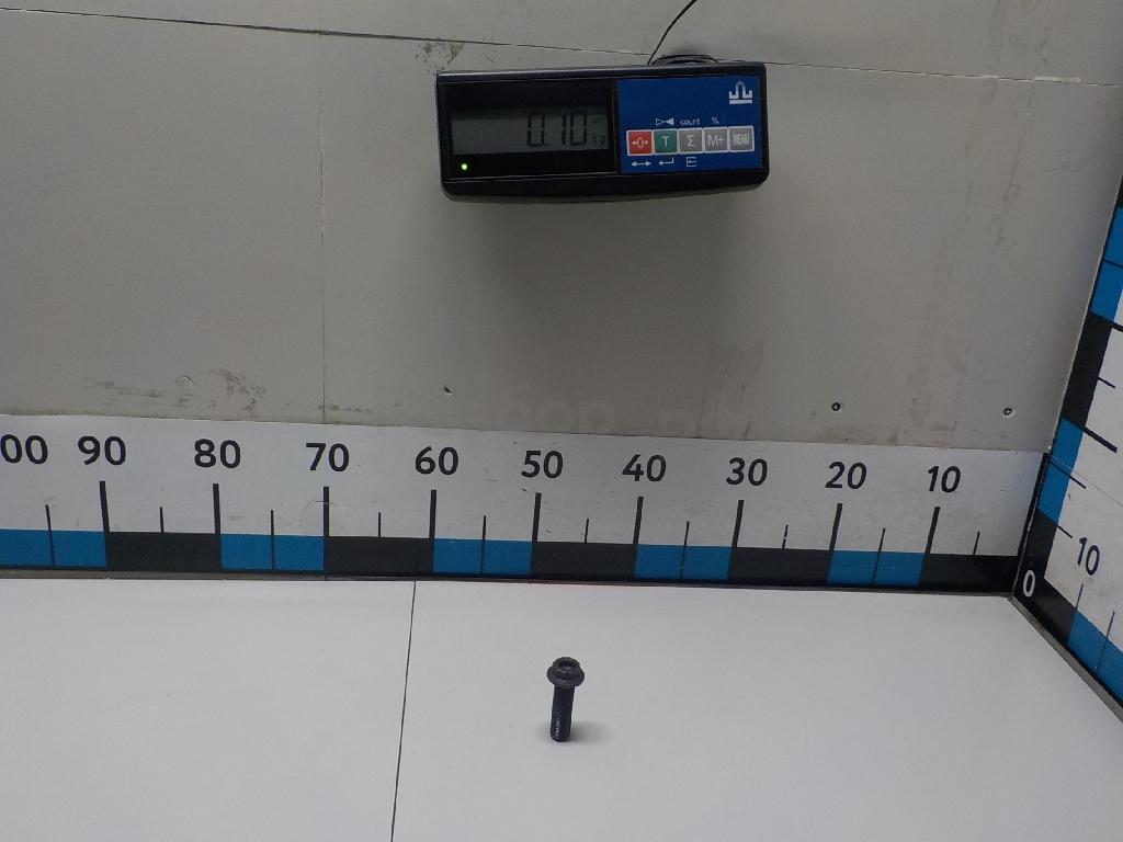 Болт коленвала
