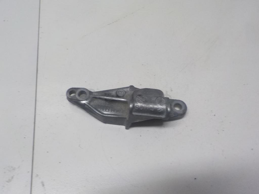 Кронштейн генератора