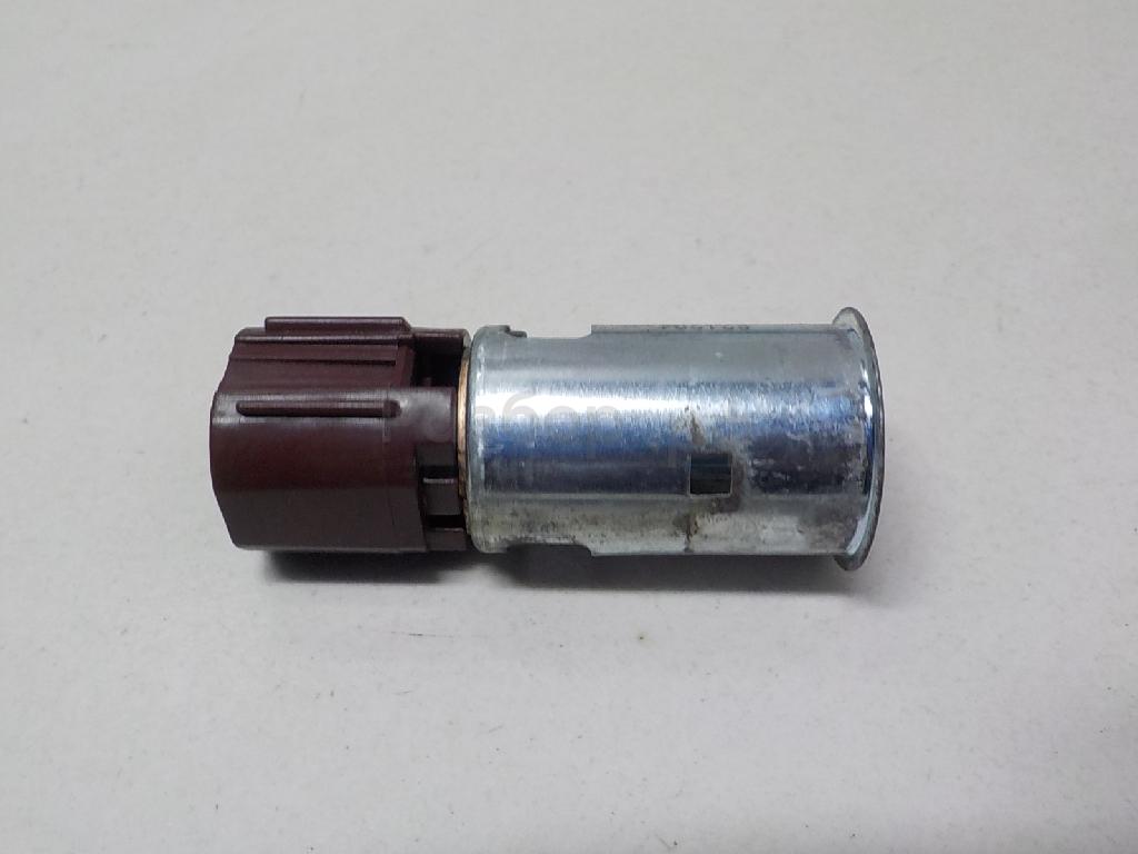 Гнездо прикуривателя