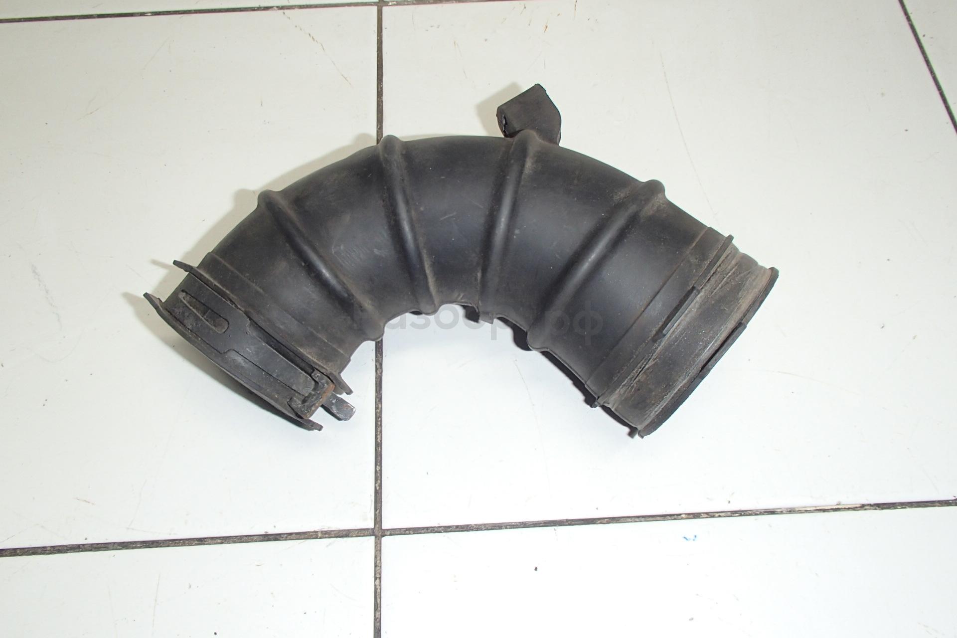 Патрубок воздушного фильтра