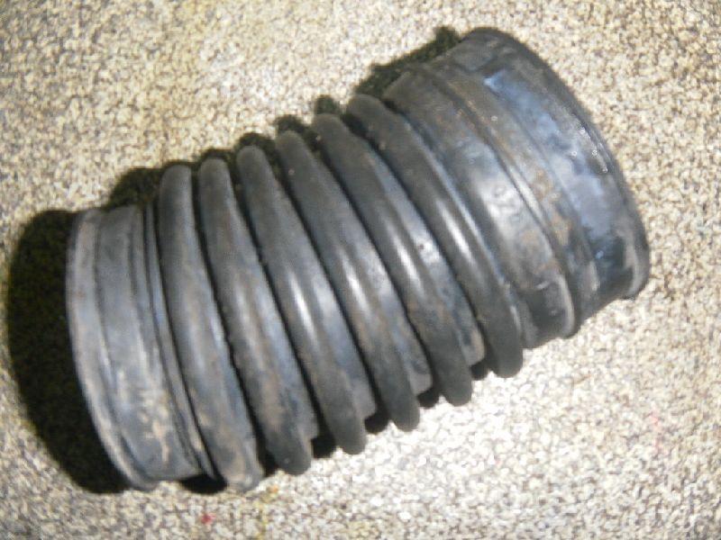 Патрубок воздушного фильтра