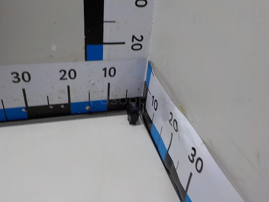 Кнопка обогрева сидений