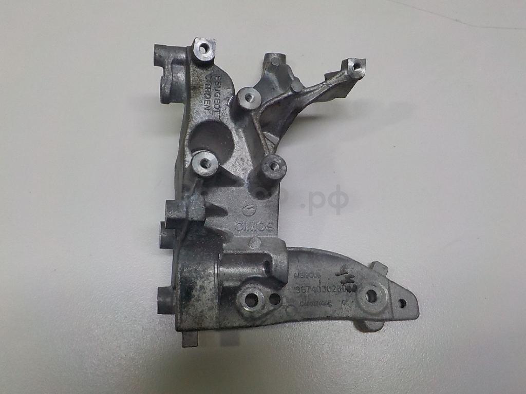 Кронштейн генератора