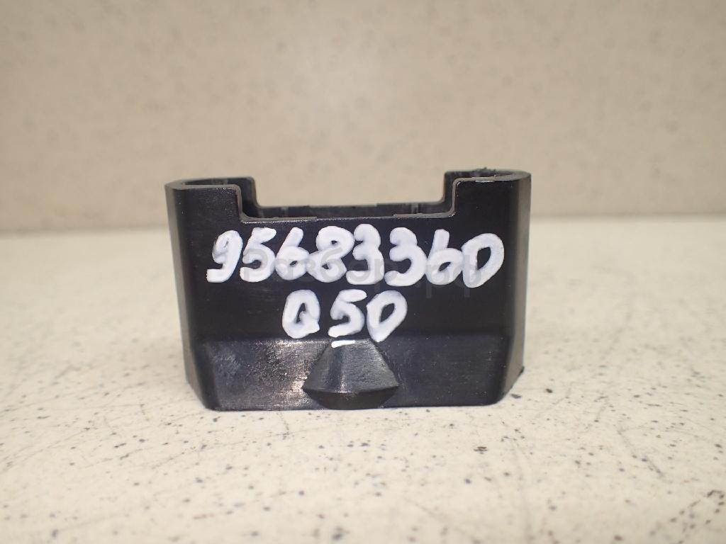 Накладка (кузов внутри)