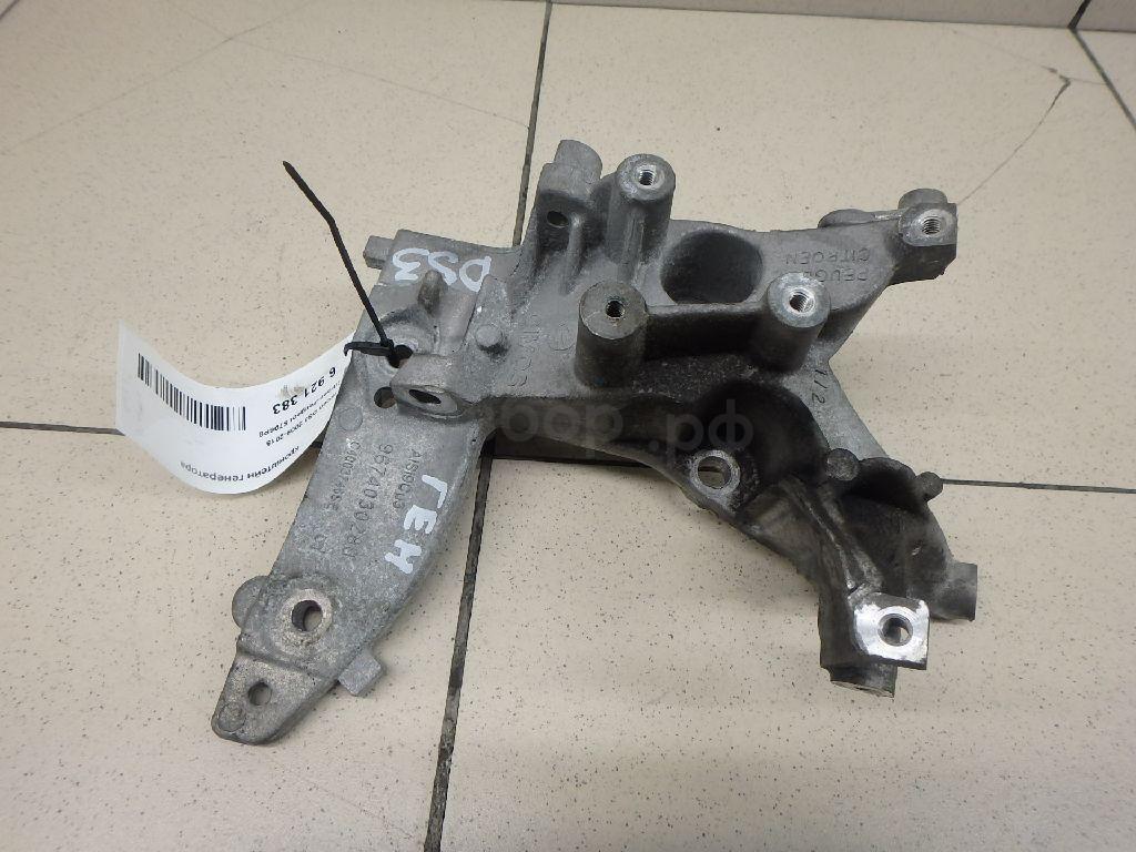 Кронштейн генератора