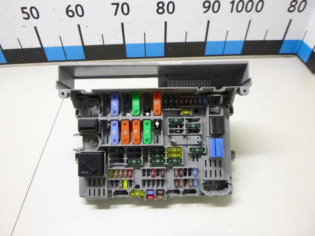Блок предохранителей