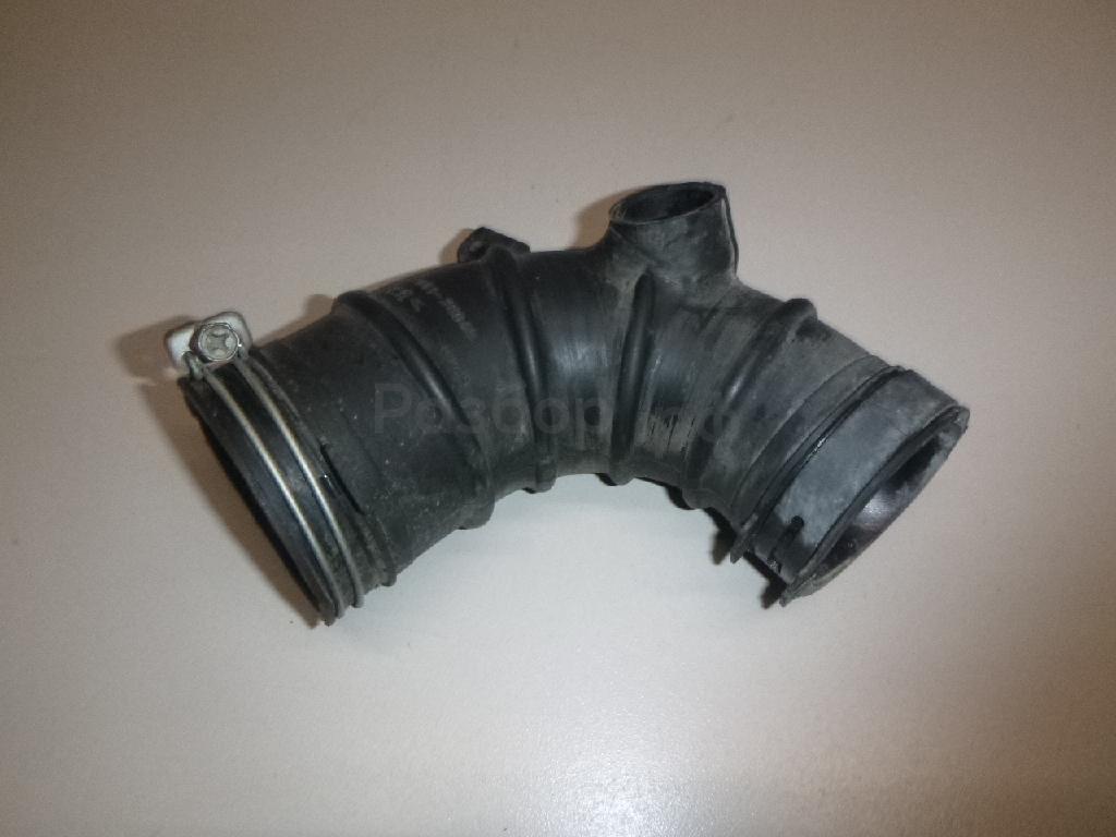 Патрубок воздушного фильтра