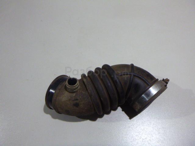 Патрубок воздушного фильтра