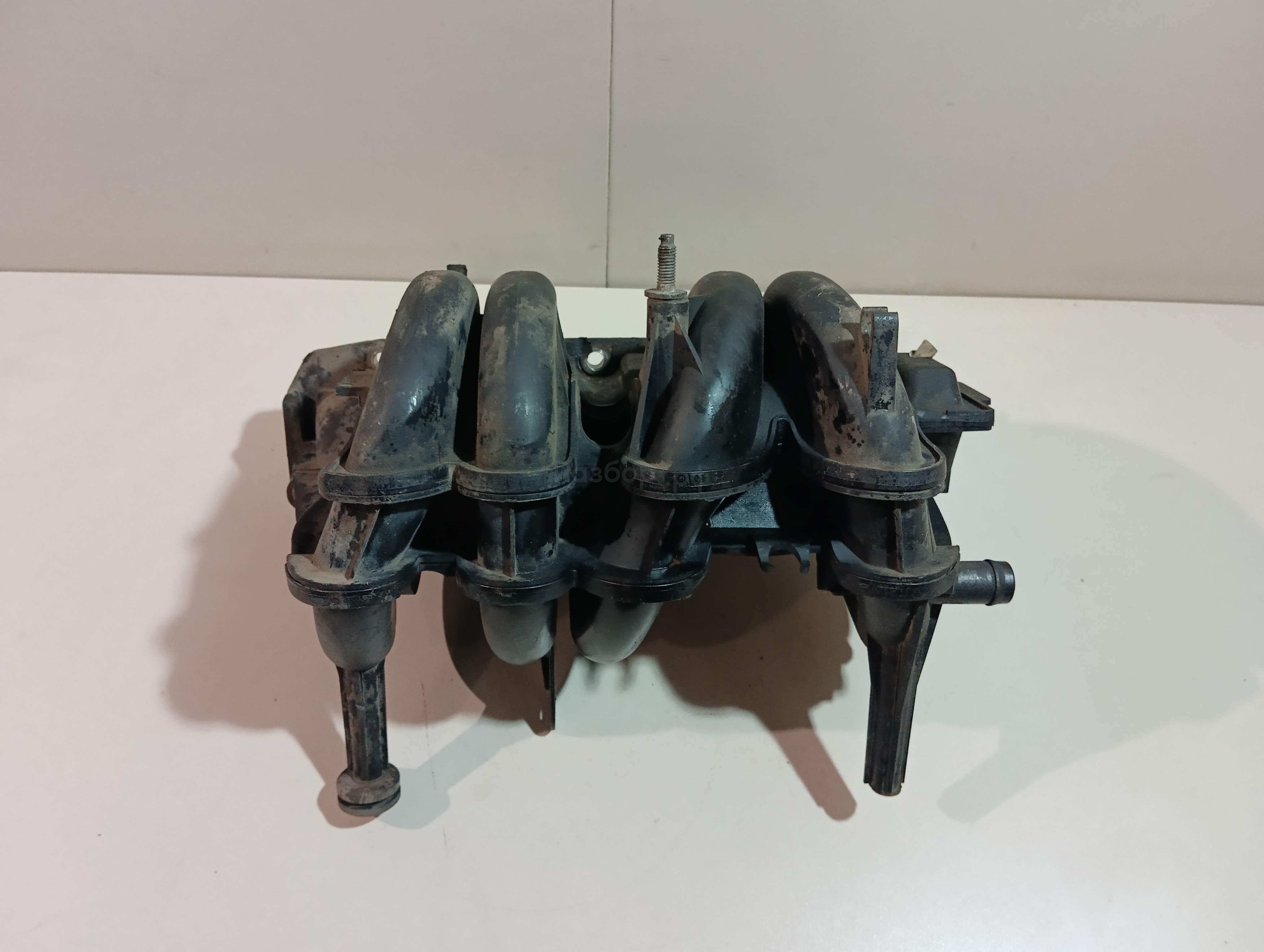 Коллектор впускной