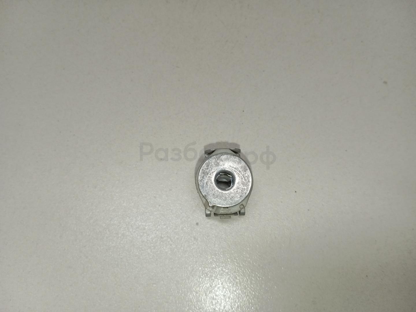 Крепеж фары