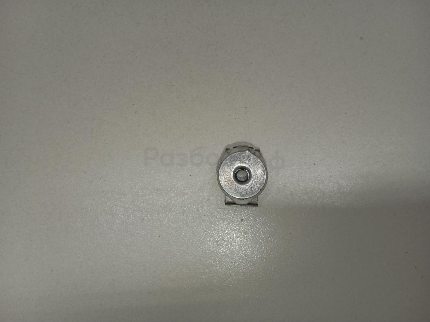 Крепеж фары