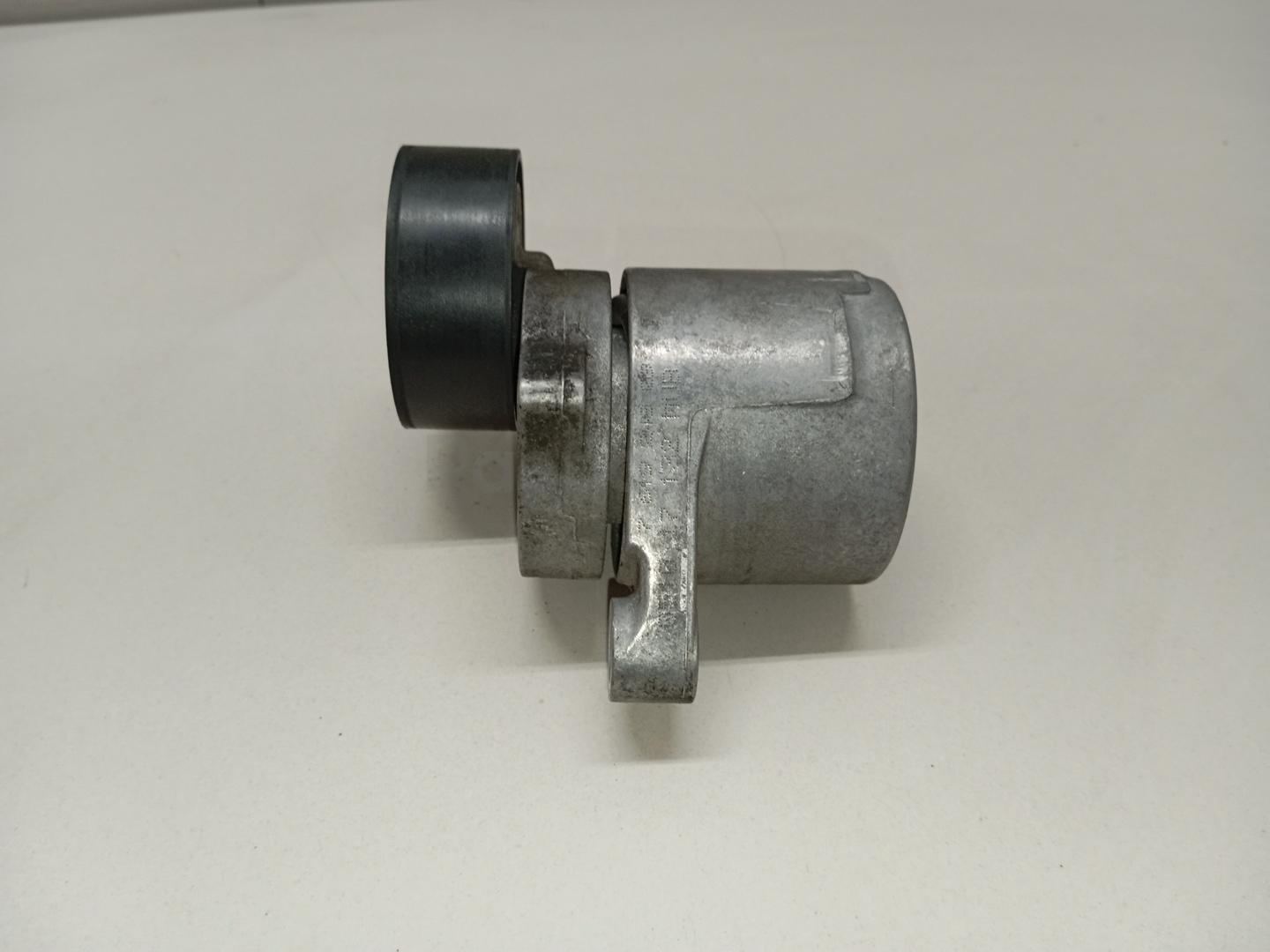 Натяжитель ремня