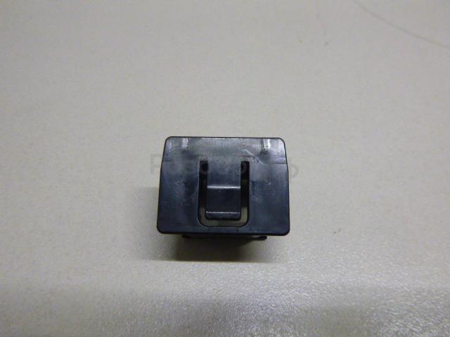 Крепеж фары