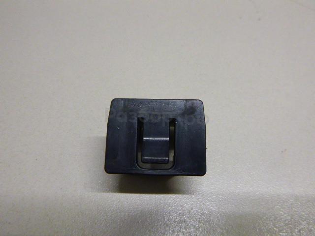 Крепеж фары