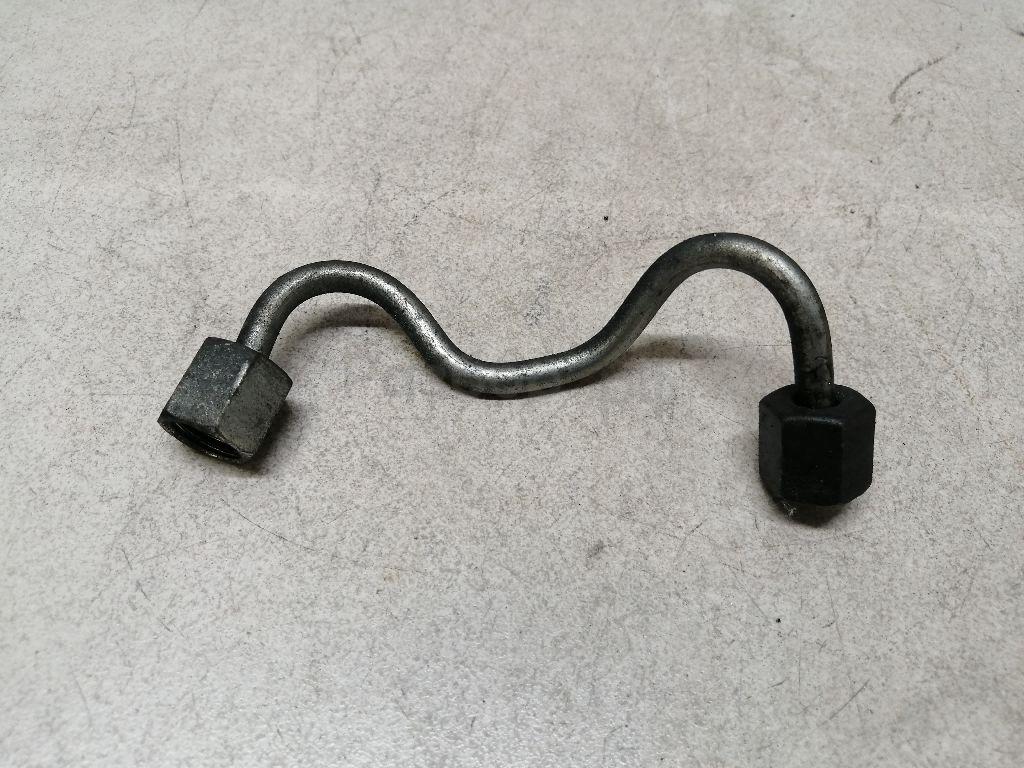 Трубка топливная