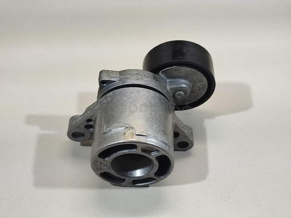 Натяжитель ремня