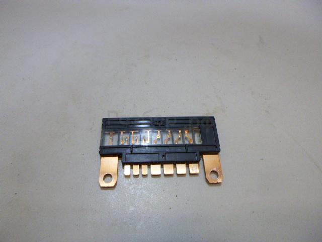 Блок предохранителей