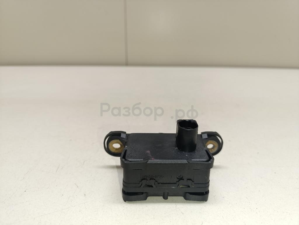 Датчик ускорения