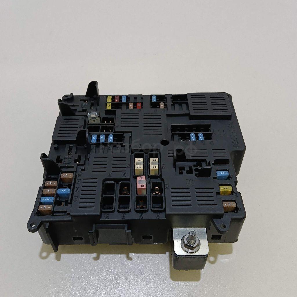 Блок предохранителей