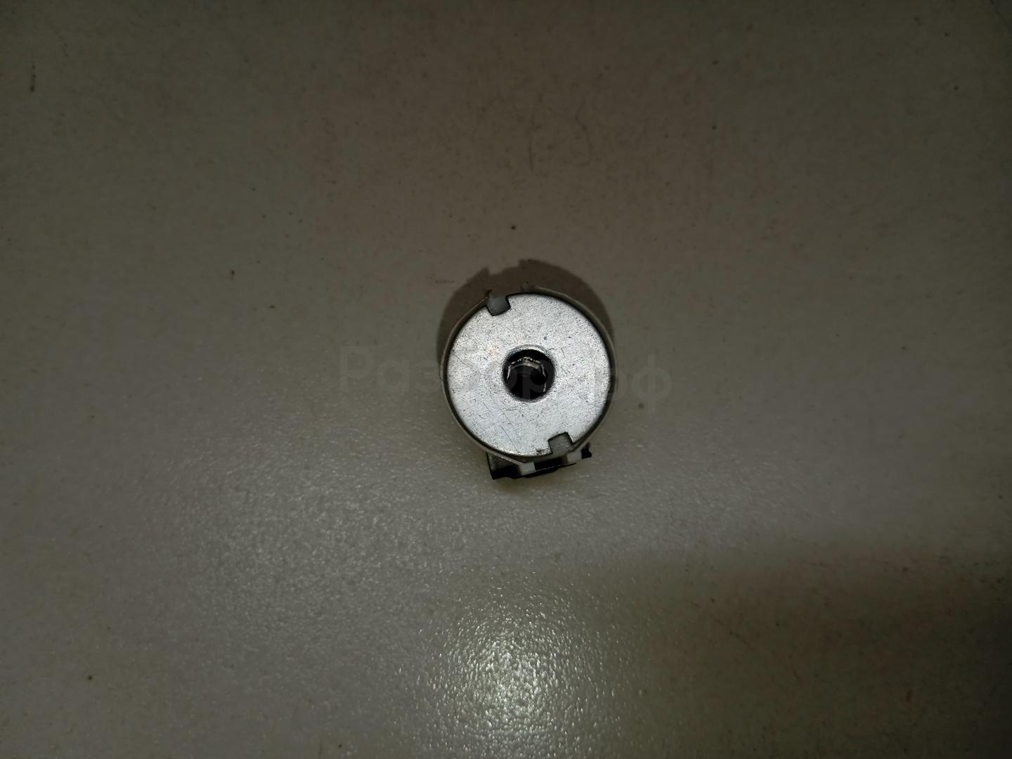 Крепеж фары