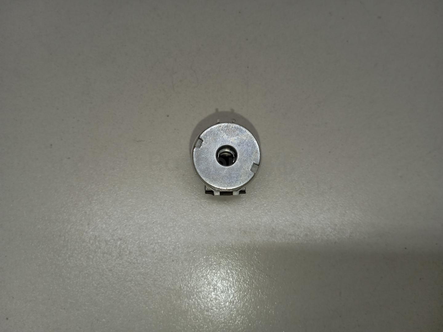 Крепеж фары