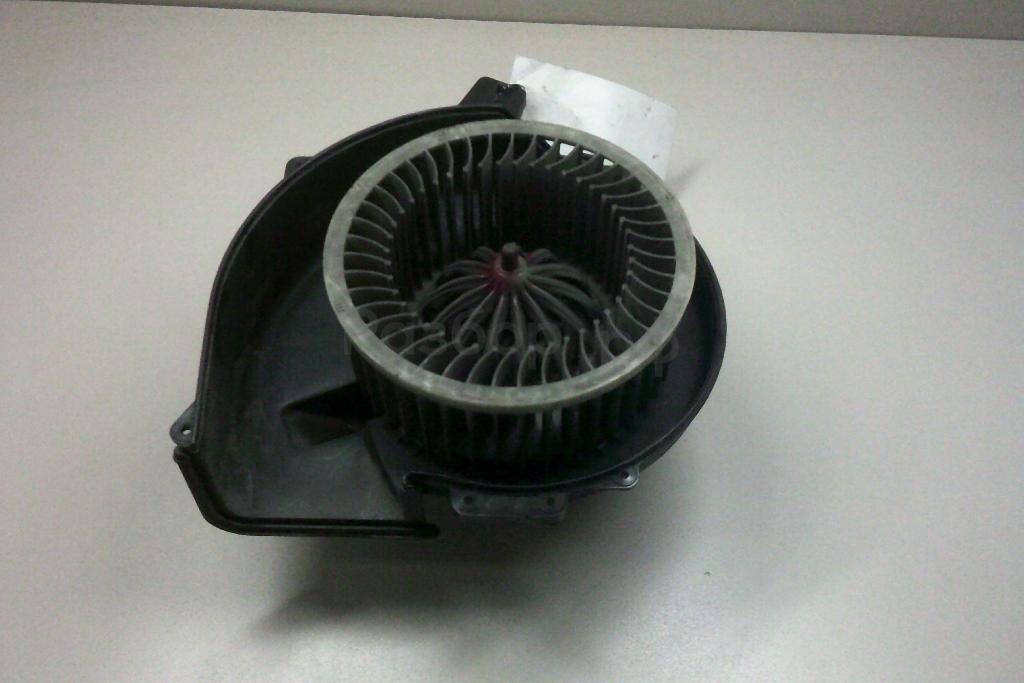 Моторчик отопителя