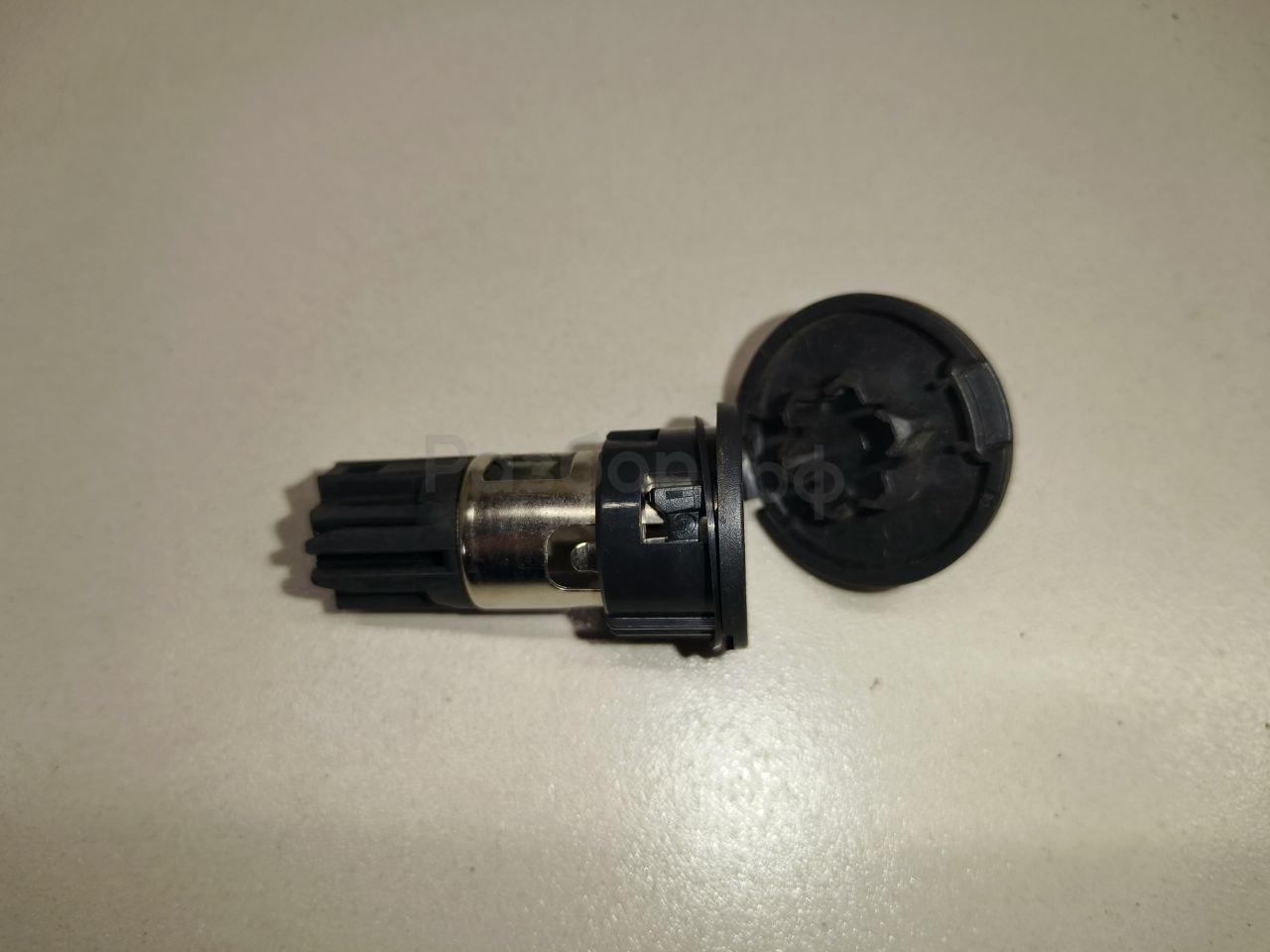 Гнездо прикуривателя