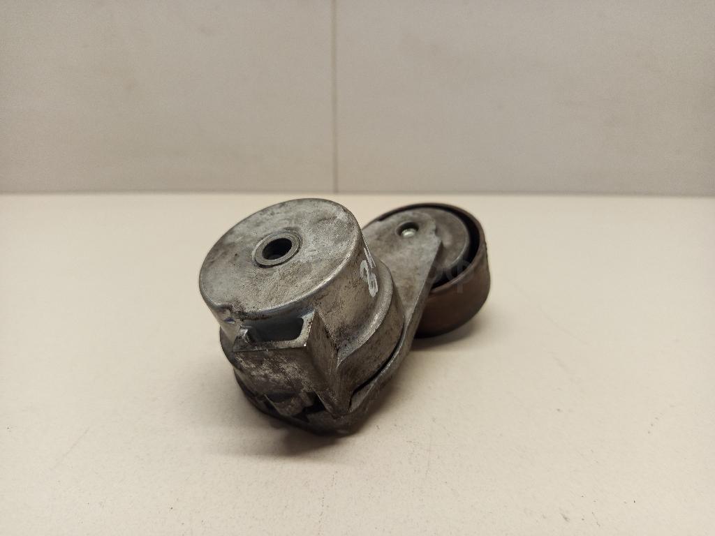 Натяжитель ремня