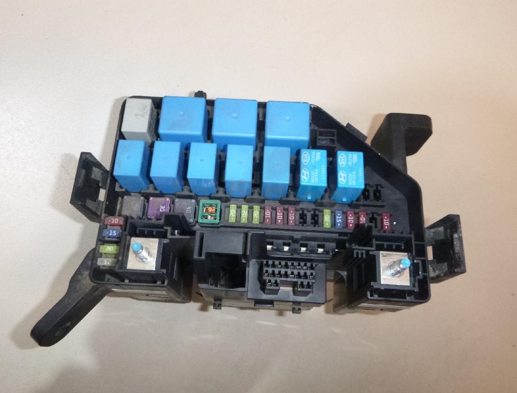 Блок предохранителей