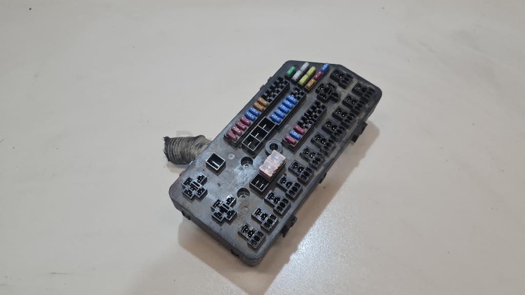 Блок предохранителей