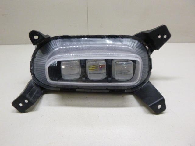 Фара противотуманная правая