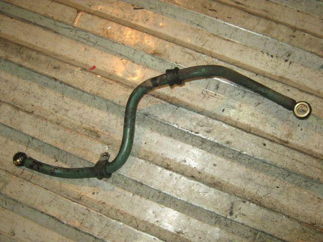 Трубка топливная