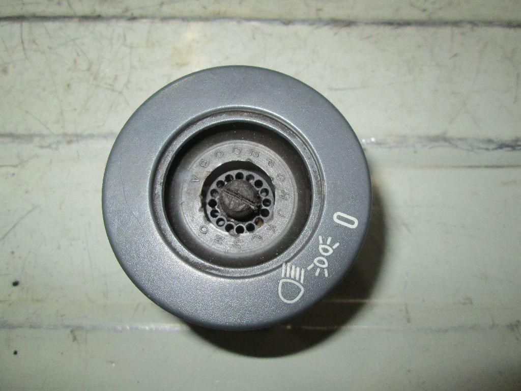 Переключатель света фар