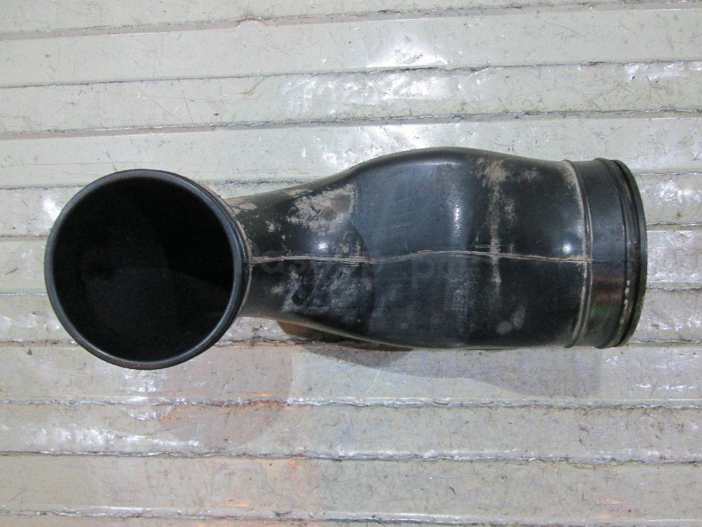 Патрубок воздушного фильтра